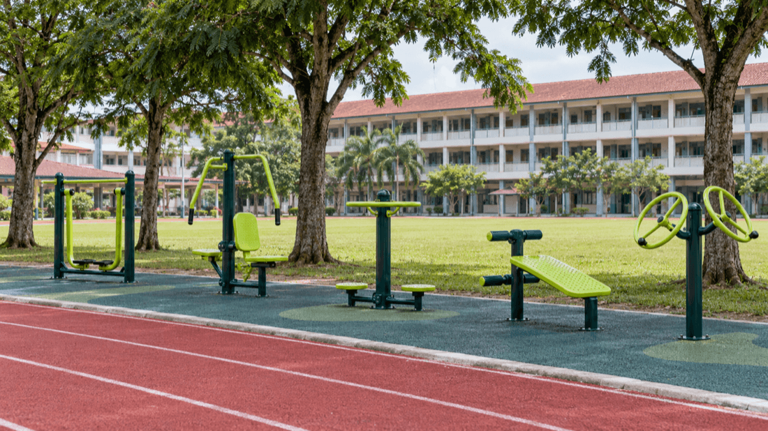 Shade, Drainage and Access: Site Checks Before an Outdoor Gym